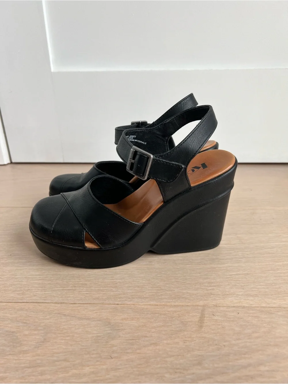 Korks Women's Black Leather Platform Wedge Sandals with Ankle Buckle